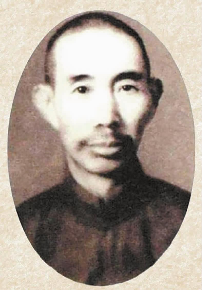 曲煥章。
