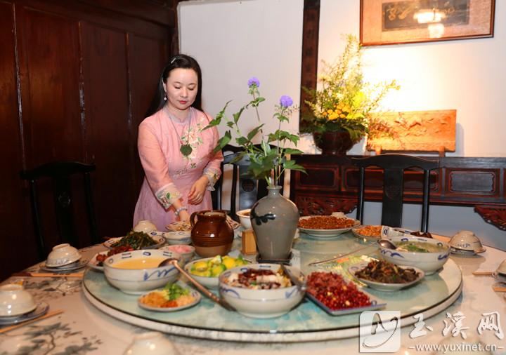 藝銘軒飯店為顧客呈現(xiàn)玉溪地道的傳統(tǒng)美食。