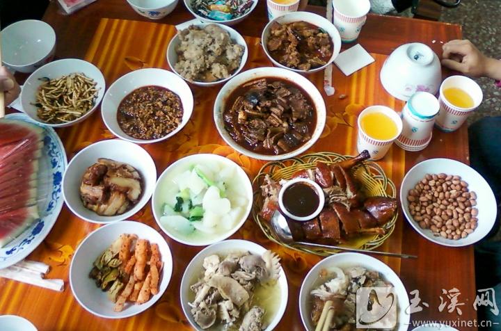 米線節(jié)傳統(tǒng)美食。